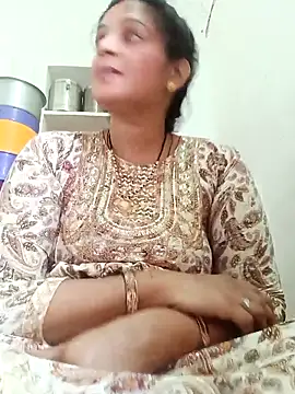 Snapshot of Chhaya_hot chatting on April 19, 2026, 2:55 am Chhaya hot online show from April 19, 2026, 2:55 am