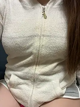 mayu06000 online show from November 22, 2025, 5:12 pm