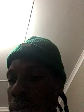 cuminsidebby online show from October 17, 2025, 8:11 pm