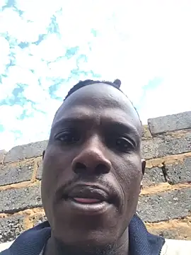 cuminsidebby online show from December 19, 2025, 6:42 am