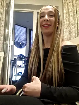 yourfavpsy  online show from November 20, 2025, 1:33 pm