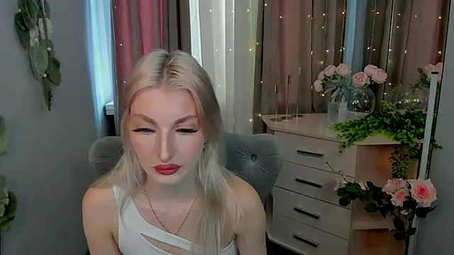 Sarrah blush online show from September 17, 2025, 8:16 am