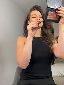 Snapshot of BarbaraXoXoX chatting on February 2, 2026, 7:40 am BarbaraXoXoX online show from February 2, 2026, 7:40 am