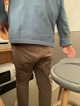 Snapshot of sonwmelt1 chatting on September 30, 2025, 7:46 am sonwmelt1 online show from September 30, 2025, 7:46 am