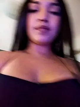 FallsForHerSmile online show from March 23, 2026, 4:55 pm