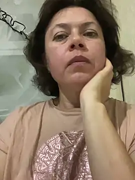 Kiravix online show from October 7, 2025, 7:11 pm