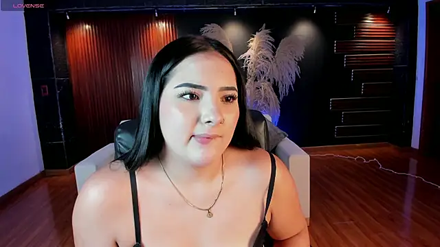 sofiacaramel online show from October 25, 2025, 7:41 pm