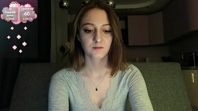 white liillyy online show from October 26, 2025, 7:09 pm