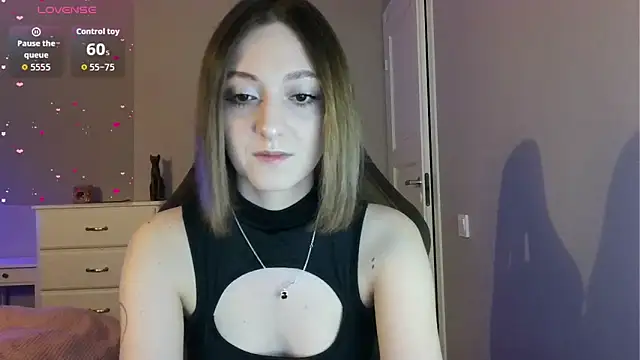 Snapshot of white_liillyy chatting on June 19, 2026, 8:56 pm white liillyy online show from June 19, 2026, 8:56 pm