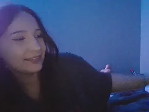 Snapshot of nayla_07 chatting on February 24, 2026, 8:51 pm nayla 07 online show from February 24, 2026, 8:51 pm