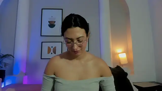 victoria flores1 online show from January 16, 2026, 10:25 pm