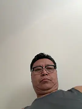 Snapshot of tashaninlife chatting on May 25, 2026, 9:43 pm tashaninlife online show from May 25, 2026, 9:43 pm