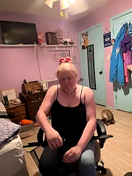 KadiSparkle online show from November 4, 2025, 1:48 am