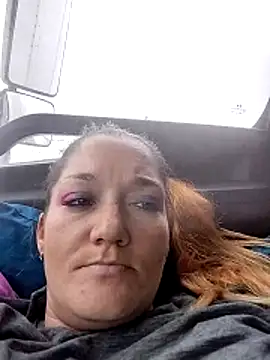 SnowBunny1224 online show from December 2, 2025, 7:20 pm