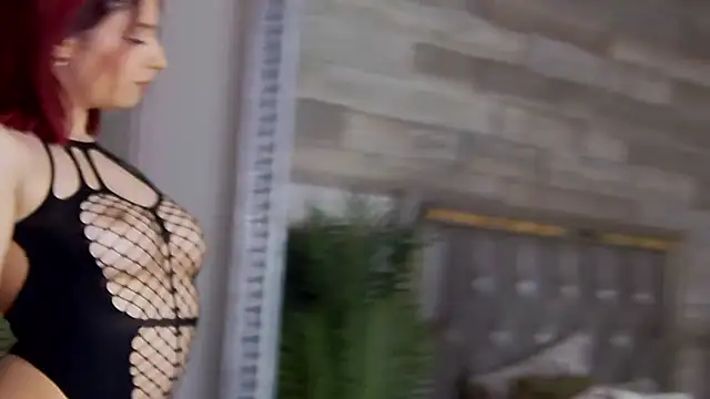 LunaHart online show from April 11, 2026, 6:07 am