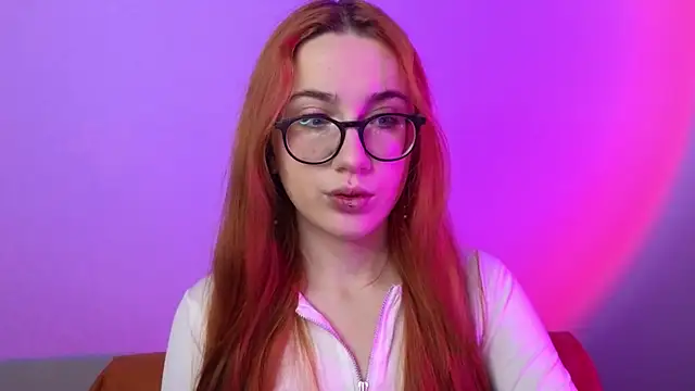 amber wink online show from November 9, 2025, 4:55 am