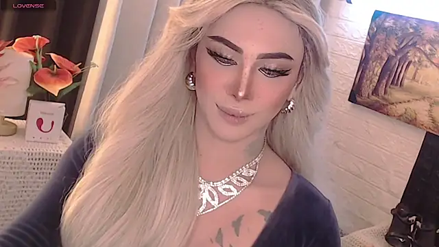 Snapshot of Your_valentina_goddess chatting on September 19, 2025, 2:57 am Your valentina goddess online show from September 19, 2025, 2:57 am