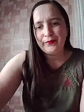 Snapshot of EvelinCutex chatting on June 1, 2026, 10:39 am EvelinCutex online show from June 1, 2026, 10:39 am