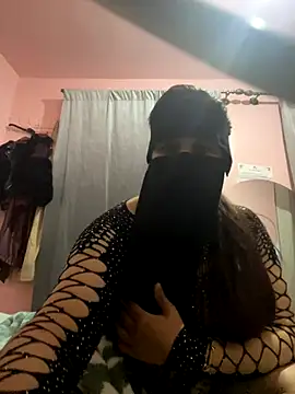  Jori  online show from November 7, 2025, 9:59 pm