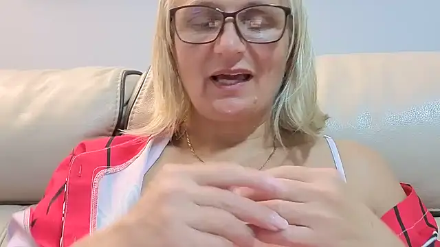 Velvet-Secrets online show from September 27, 2025, 9:09 pm