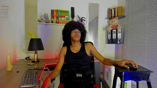 DEAMOL online show from November 8, 2025, 6:29 pm