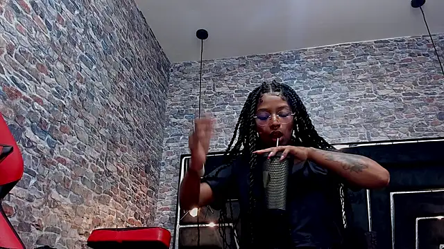 WILD FIREE  online show from March 20, 2026, 8:03 pm