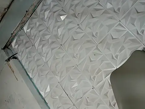 hugecockbabe online show from February 12, 2026, 5:02 am