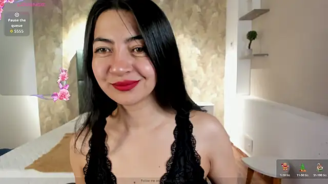 Saya Amaretto1 online show from December 19, 2025, 8:27 pm