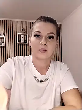 Snapshot of Mayaaaaaa_ chatting on November 1, 2025, 1:40 am Mayaaaaaa online show from November 1, 2025, 1:40 am