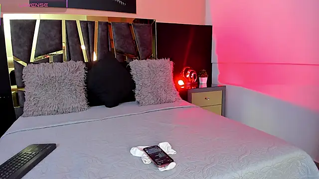 ScarletTorres online show from October 3, 2025, 6:27 pm