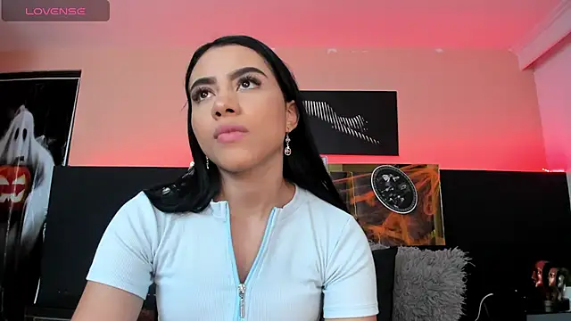 ScarletTorres online show from October 21, 2025, 6:41 pm