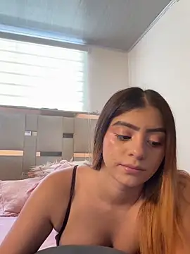 Snapshot of Melissa_coll chatting on June 22, 2026, 7:11 pm Melissa coll online show from June 22, 2026, 7:11 pm