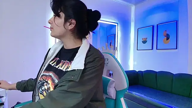 Sweete sin online show from September 9, 2025, 3:28 am
