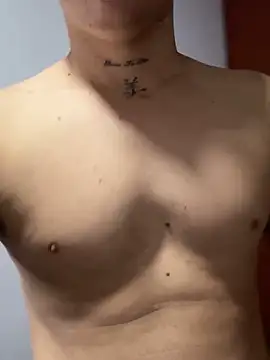 Kurtxxx22 online show from November 3, 2025, 8:21 pm