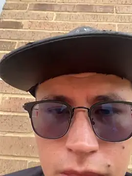 Kurtxxx22 online show from February 2, 2026, 7:12 pm