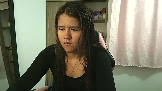 Oliviawatson1 online show from October 4, 2025, 12:14 pm