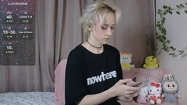 NextVibe  online show from November 25, 2025, 5:13 pm