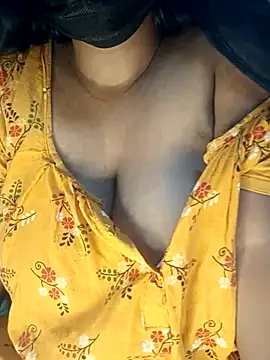 Snapshot of yoursexy_rumi chatting on November 12, 2025, 1:55 pm yoursexy rumi online show from November 12, 2025, 1:55 pm