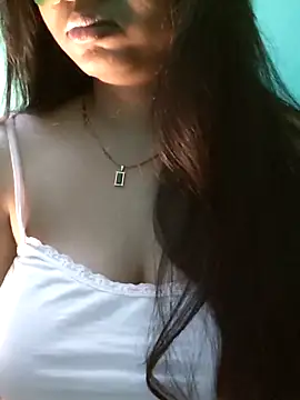 Snapshot of yoursexy_rumi chatting on February 8, 2026, 6:33 pm yoursexy rumi online show from February 8, 2026, 6:33 pm