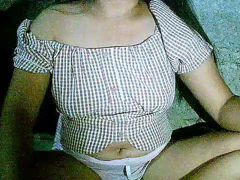 Snapshot of hotmom_pinay chatting on October 3, 2025, 4:42 am hotmom pinay online show from October 3, 2025, 4:42 am