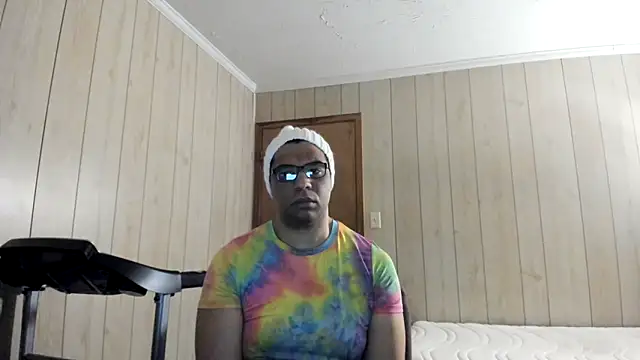 Snapshot of NaturalBeautyQueen chatting on June 17, 2026, 4:08 pm NaturalBeautyQueen online show from June 17, 2026, 4:08 pm
