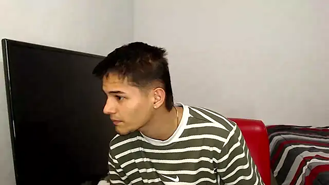 Alex mojica online show from February 20, 2026, 6:10 am