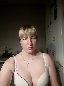 babyjessi online show from September 19, 2025, 9:04 pm