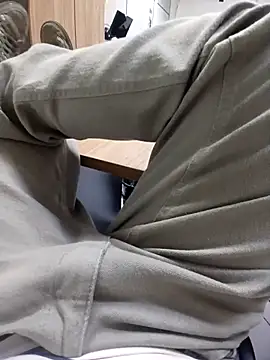 cherlebrow online show from January 13, 2026, 4:56 pm