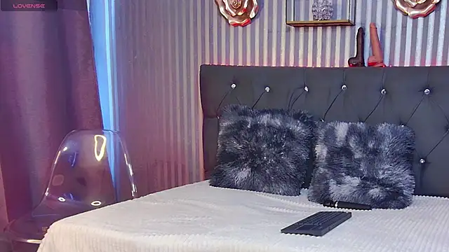 Snapshot of geminis_milf chatting on July 15, 2026, 7:08 pm geminis milf online show from July 15, 2026, 7:08 pm