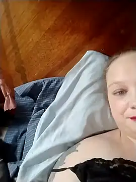 Snapshot of kellyjean0217 chatting on October 18, 2025, 3:35 pm kellyjean0217 online show from October 18, 2025, 3:35 pm