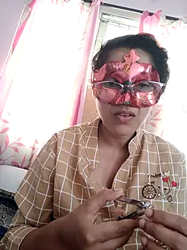 Snapshot of thanusi_2 chatting on April 6, 2026, 4:46 am thanusi 2 online show from April 6, 2026, 4:46 am