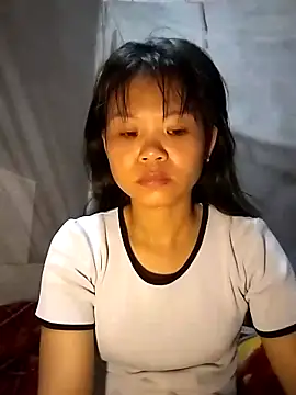 LinhNa999 online show from September 11, 2025, 12:44 am