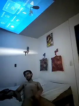 sweetsinisabella online show from October 31, 2025, 11:44 am