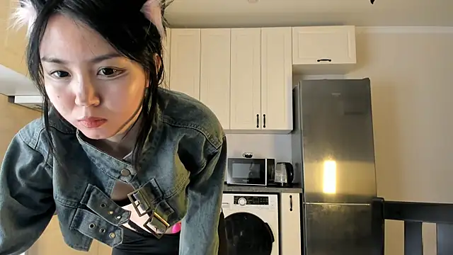 Snapshot of kawai_mai chatting on July 8, 2026, 1:59 pm kawai mai online show from July 8, 2026, 1:59 pm